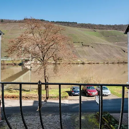 2 Bernkastel-Kues
